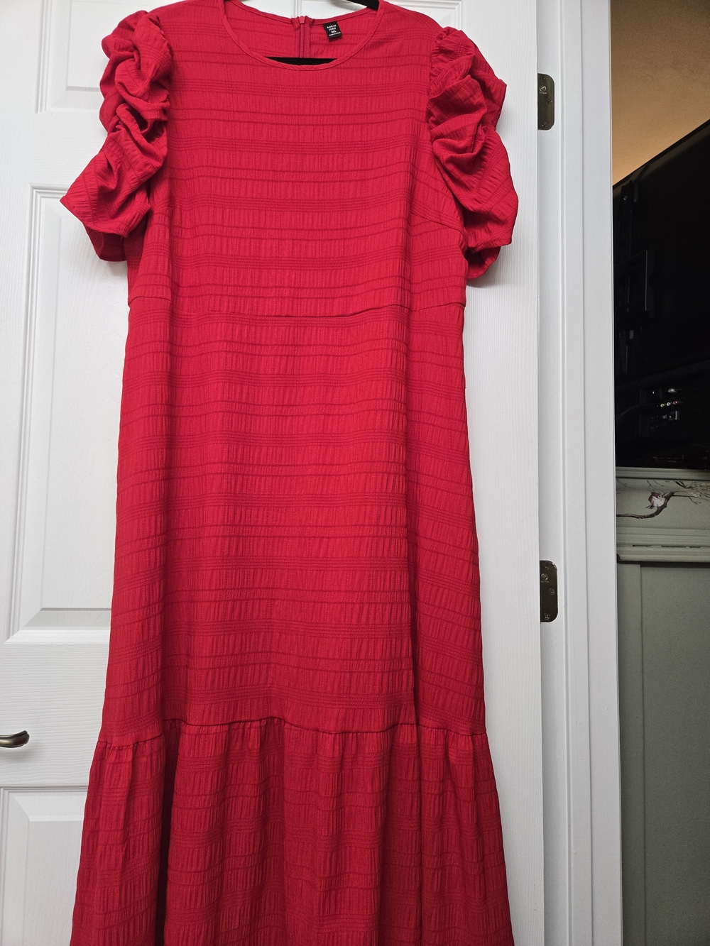 Red Puff-Sleeve Midi Dress